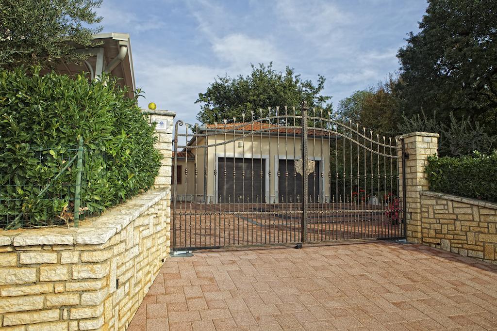 Ulika Rooms & Apartments Porec Luaran gambar