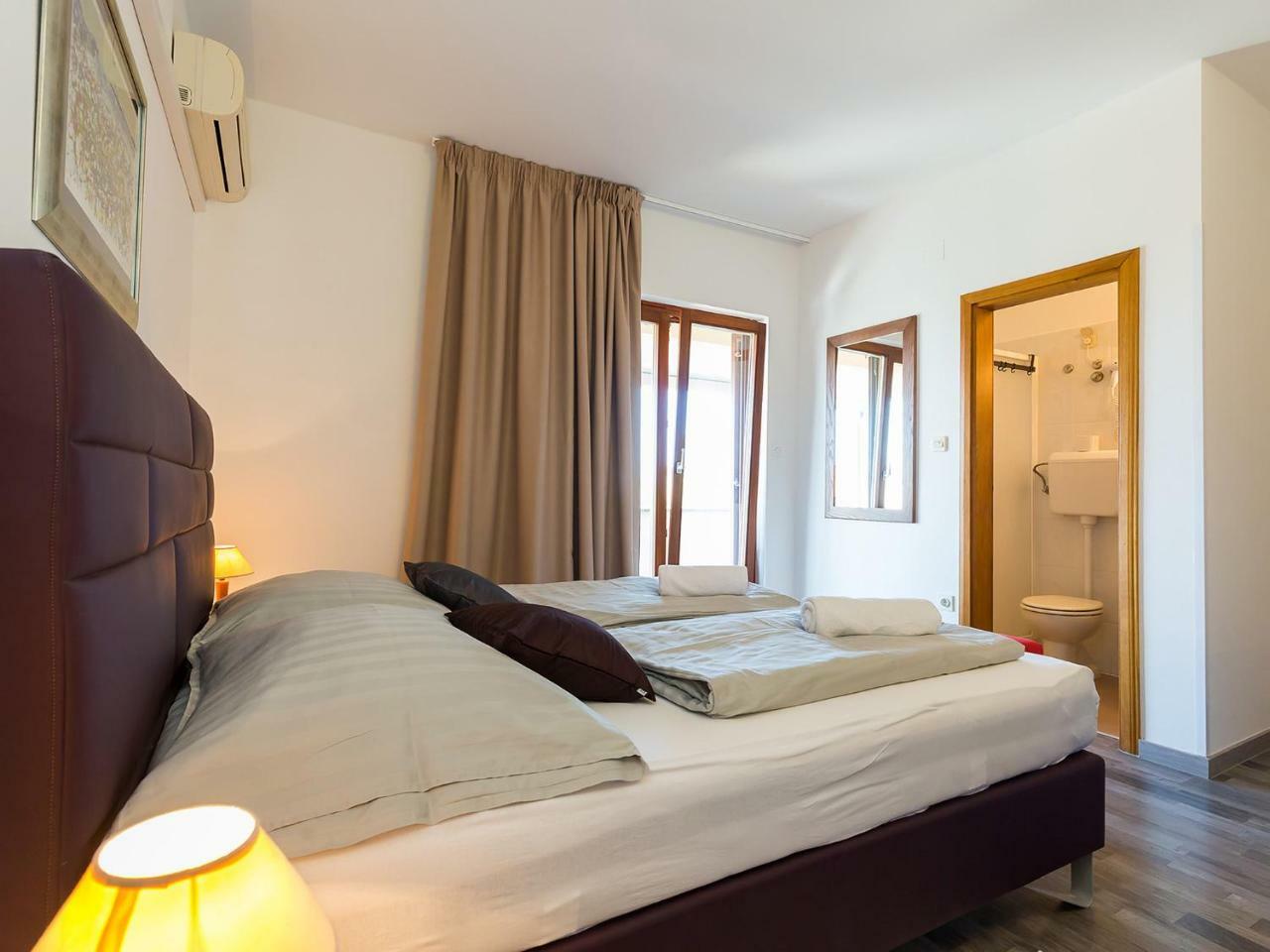 Ulika Rooms & Apartments Porec Luaran gambar