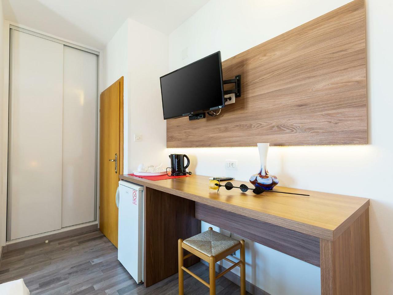 Ulika Rooms & Apartments Porec Luaran gambar